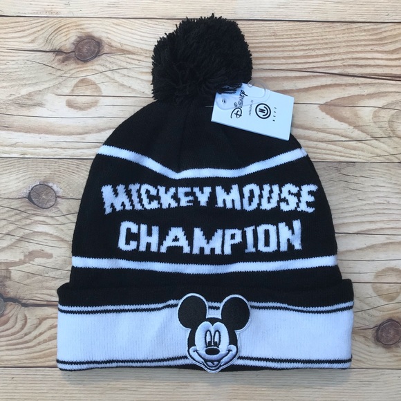 Disney by Neff Mickey Mouse Winter POM Hat - Picture 14 of 15